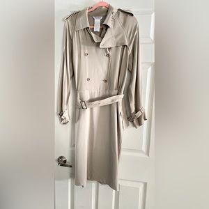 🧥 MAXMARA Shirt Dress. “Trench-Coat-Style”. Size 12. Tan. Excellent Condition!